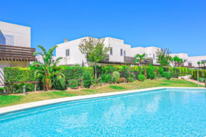 Las Palmeras 1 - ONLY FAMILIES